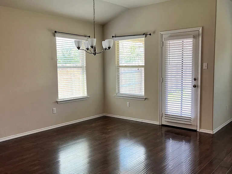 3009 Jackal Dr — Photo 15