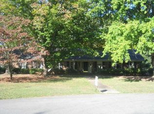 16 Greenbriar Ln SE, Rome, GA 30161