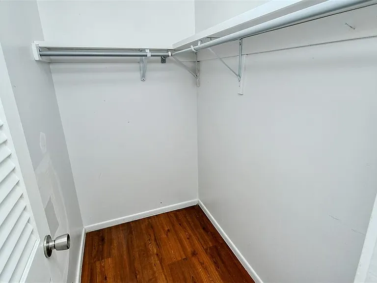 3137 Lockwood Ter — Photo 21