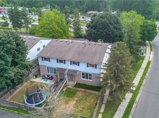 34 Oakhill Dr #20B, Brantford, ON N3T 1R1