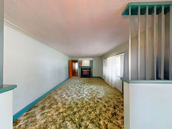 3rd image of 107 Coldbrook Dr
