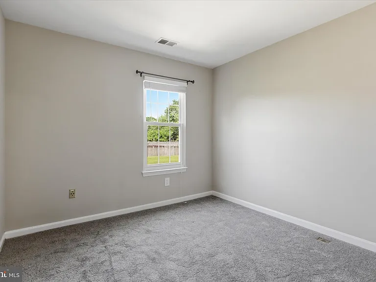 111 Connery Ter SW — Photo 10