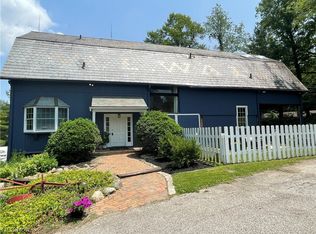 807 Wallwood Dr, Akron, OH 44321