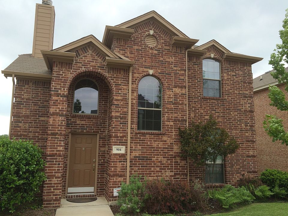 1st image of 904 Creekside Dr