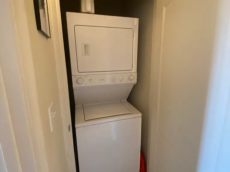 1451 Belmont St NW — Photo 16