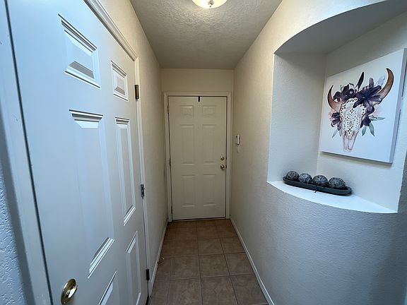 3rd image of 3435 Juan Tabo Blvd NE