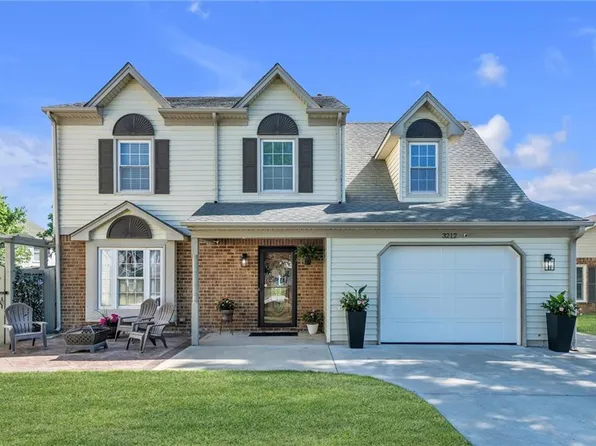 3212 Winterberry Ct, Virginia Beach, VA 23453