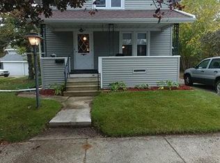 1418 S 15th St, Manitowoc, WI 54220