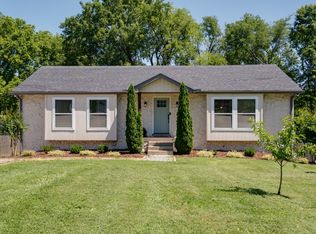 211 Evergreen Cir, Hendersonville, TN 37075
