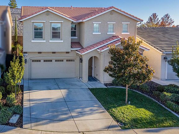 2nd image of 4411 Bonneville Cir