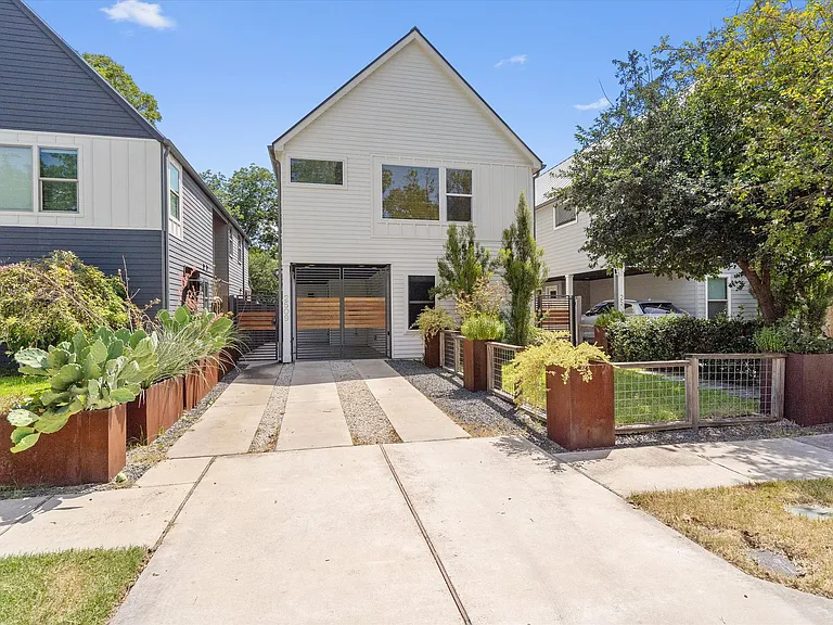 2509 S 4th St — Photo 1