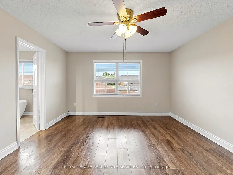 5837 Rainberry Dr — Photo 18