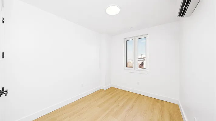 Rented by Nooklyn NYC LLC | media 20