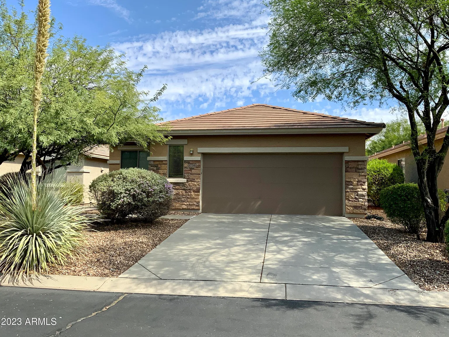 3 bed, 2.0 bath, 1454 sqft, $2,250 — Photo 1