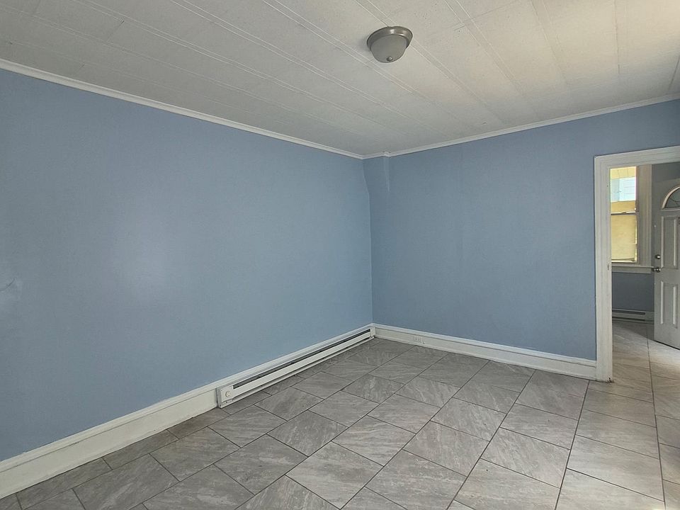 1st image of 523 N 9th St Unit 1