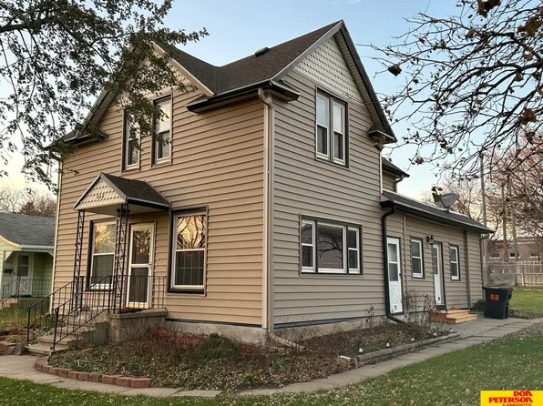 408 McCabe St, Pender, NE 68047