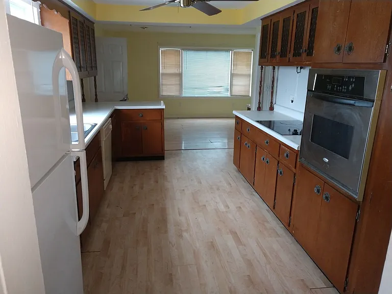 15022-15024 Lima Rd — Photo 3