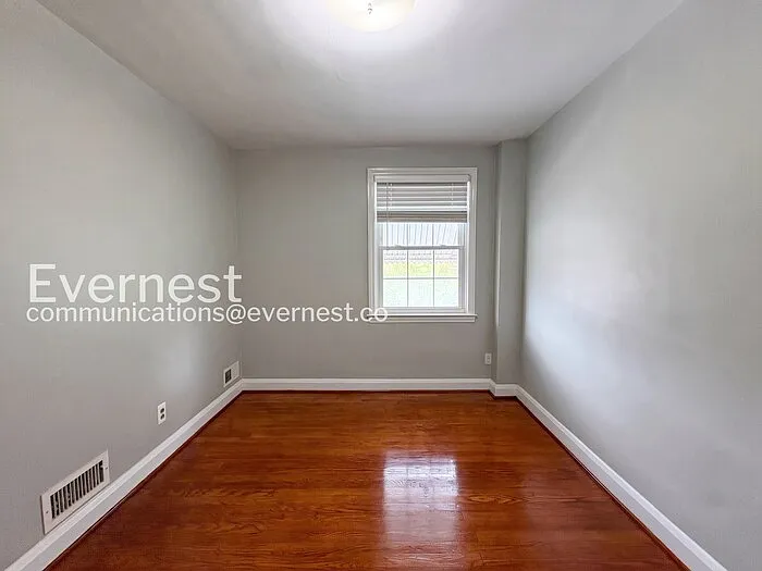 1515 Tunlaw Rd — Photo 14