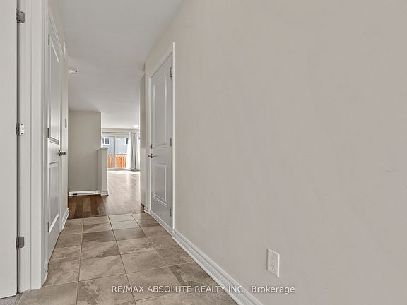 4th image of 971 Leishman Dr