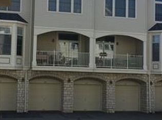 210 Edmonton Ct, Livingston, NJ 07039