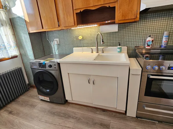 229 Monitor Street image 6 of 21