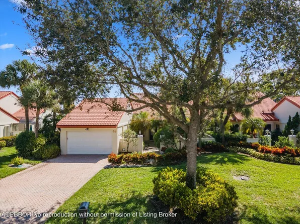 35 Windsor Dr, Boynton Beach, FL 33436