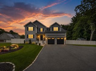 2 Sequoia St, Billerica, MA 01821