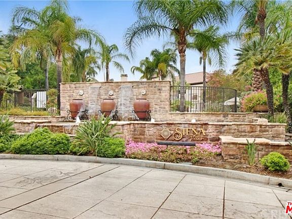 2nd image of 24151 Del Monte Dr Unit 344