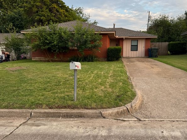 9704 Lyric Ln