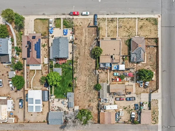 419 6th St, Greeley, CO 80631
