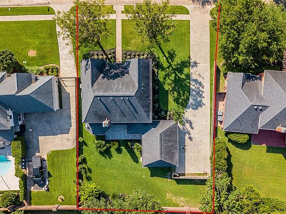 3rd image of 21415 Ganton Dr
