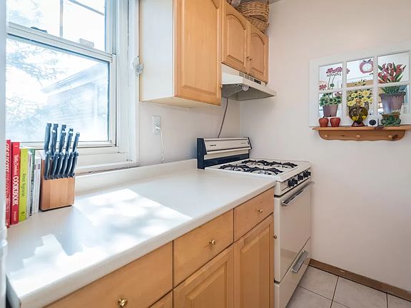 4th image of 6025 Marathon Pkwy #2