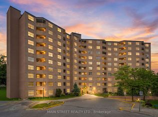 260 Davis Dr #1008, Newmarket, ON L3Y 7C3