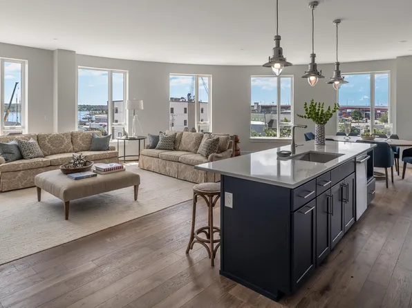 383B Commercial Street #427, Portland, ME 04101