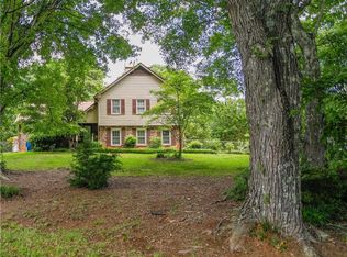 1688 Rangewood Dr SW, Lilburn, GA 30047