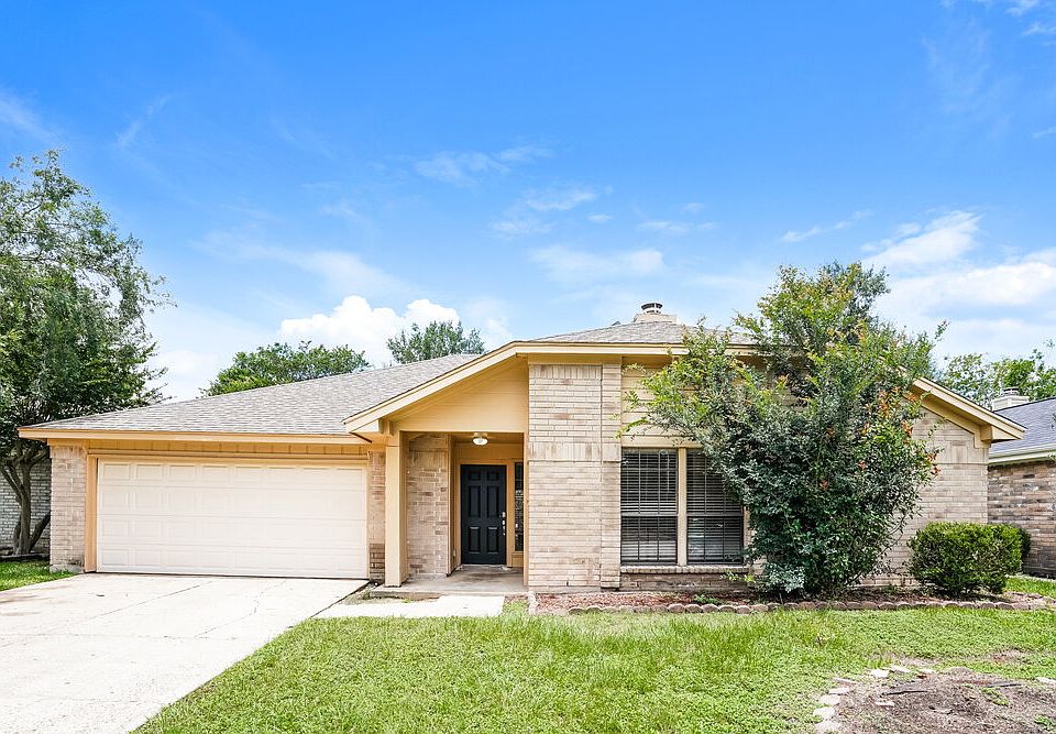 1st image of 15022 Mulberry Meadows Dr