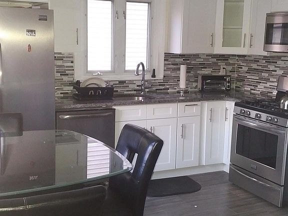 Brand new, modern kitchen