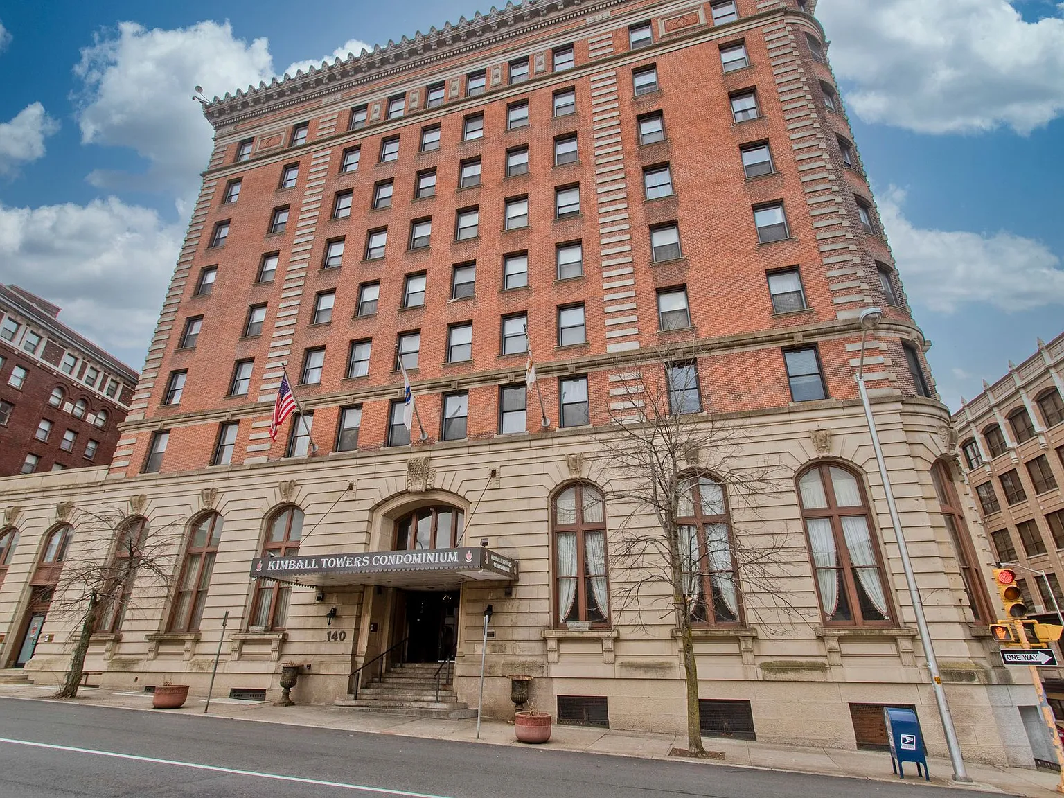 Kimball Towers — Photo 1