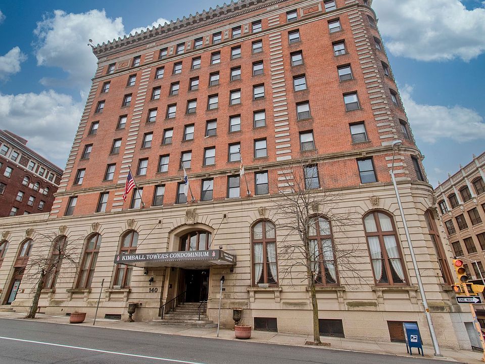 1st image of 140 Chestnut St APT 404