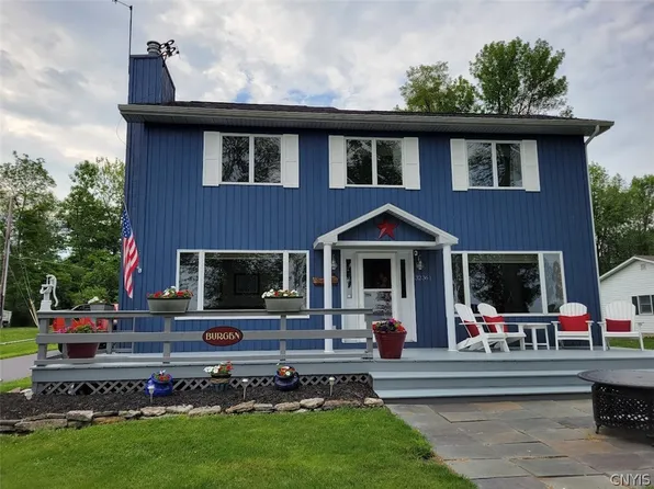 32361 County Route 6, Cape Vincent, NY 13618