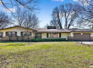 179 Seminole Dr, Galesburg, IL