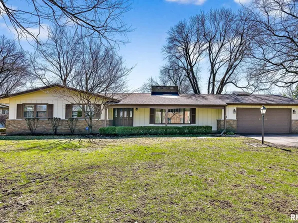 179 Seminole Dr, Galesburg, IL 61401