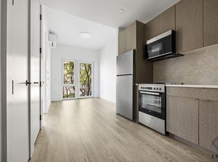 706 E 32nd St #4J, Brooklyn, NY 11210