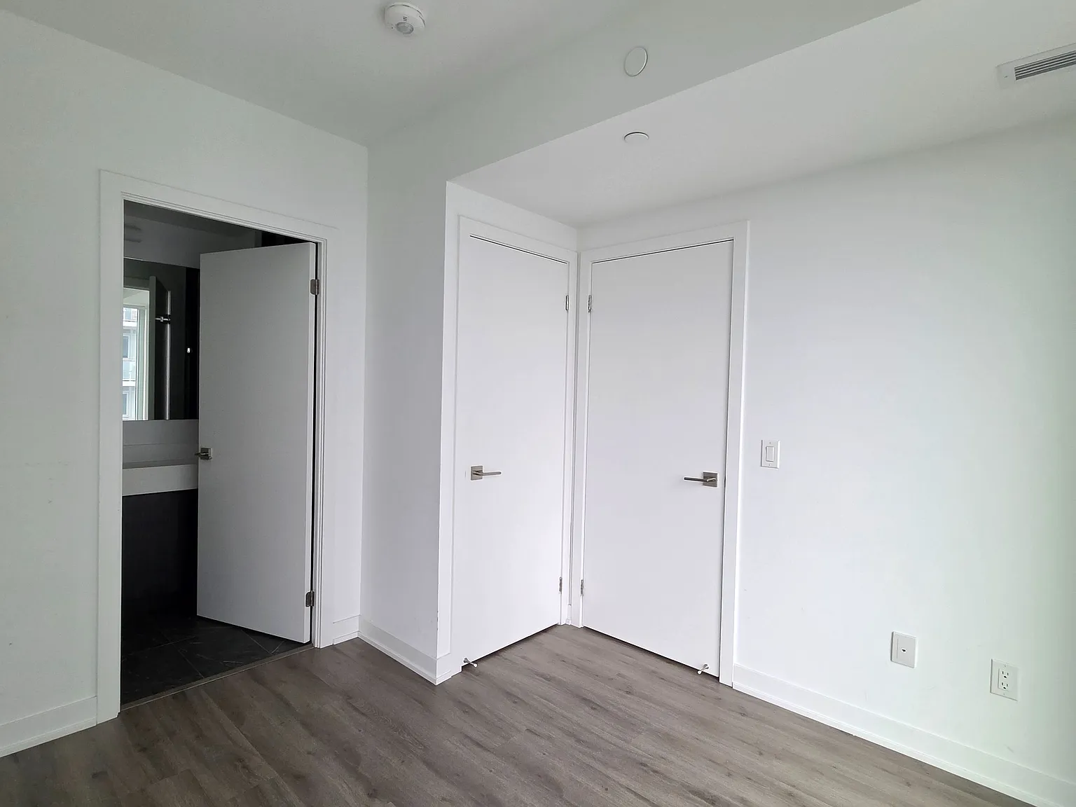 2 bed, $2,500 — Photo 4