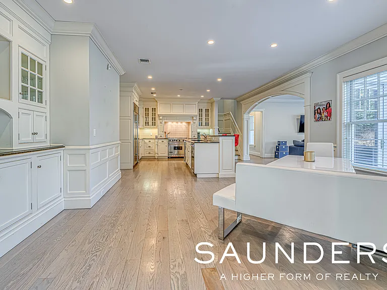 4 Candace Dr — Photo 17