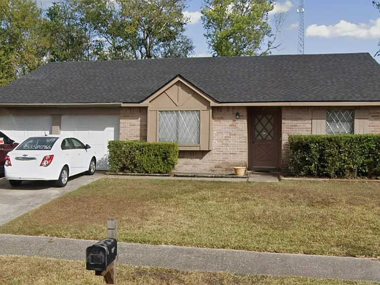 9722 Rapid River Ln — Photo 1
