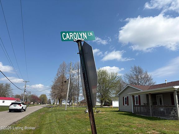 5th image of 104 Carolyn Ln