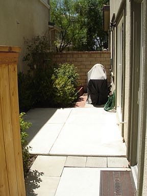 5th image of 27375 Dearborn Dr