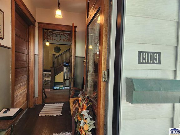 4th image of 1909 N 8th St