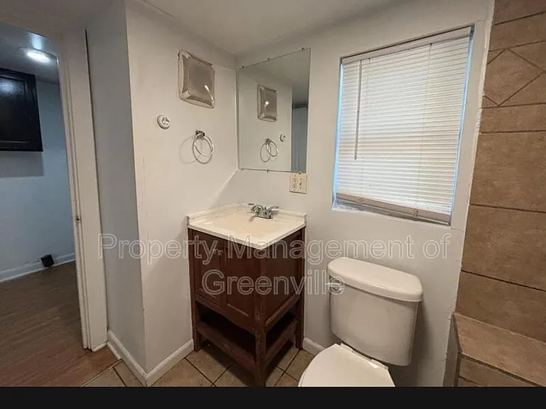 135 D St — Photo 7